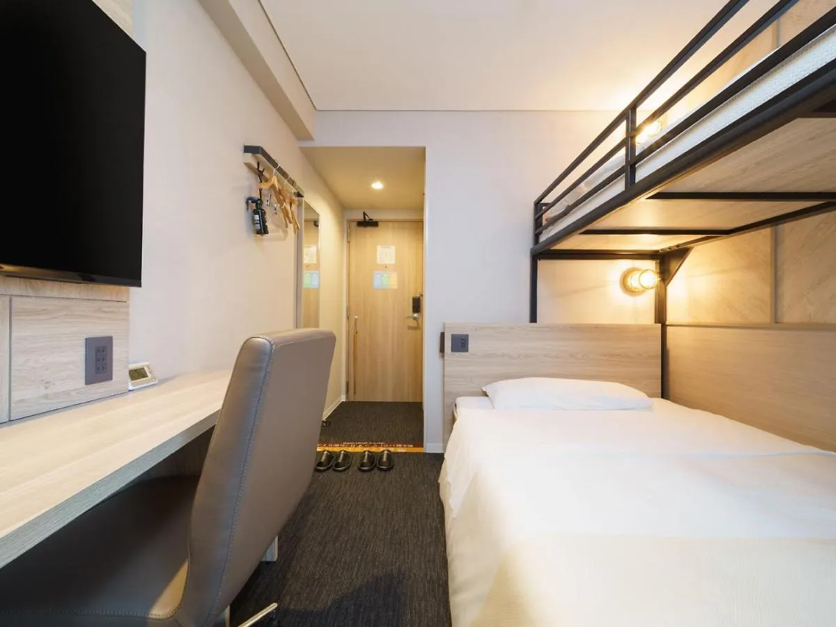 Super Hotel Midosujisen Esaka 3*, Suita